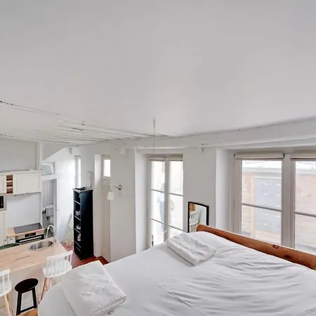 5 - Luxury L029 Apartment